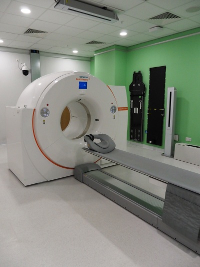 PET-CT_scanner_-_portrait