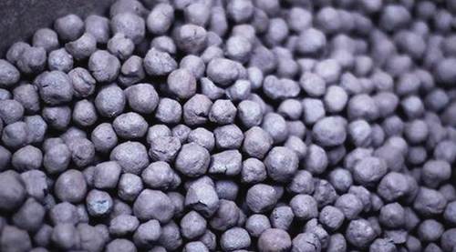natural-iron-ore-pellets-679